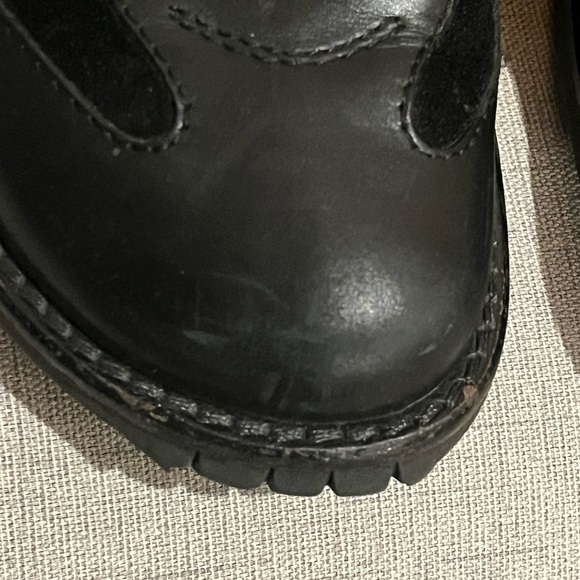 Vintage Donald Pliner Black Leather Buckle Shoes with Logo Detail - Picture 5 of 6